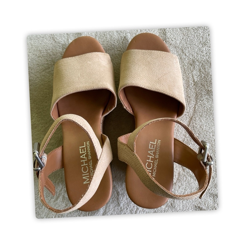 Michael by Michael Shannon Cork Wedge Sandals Womens 7 Tan Suede - Picture 2 of 7